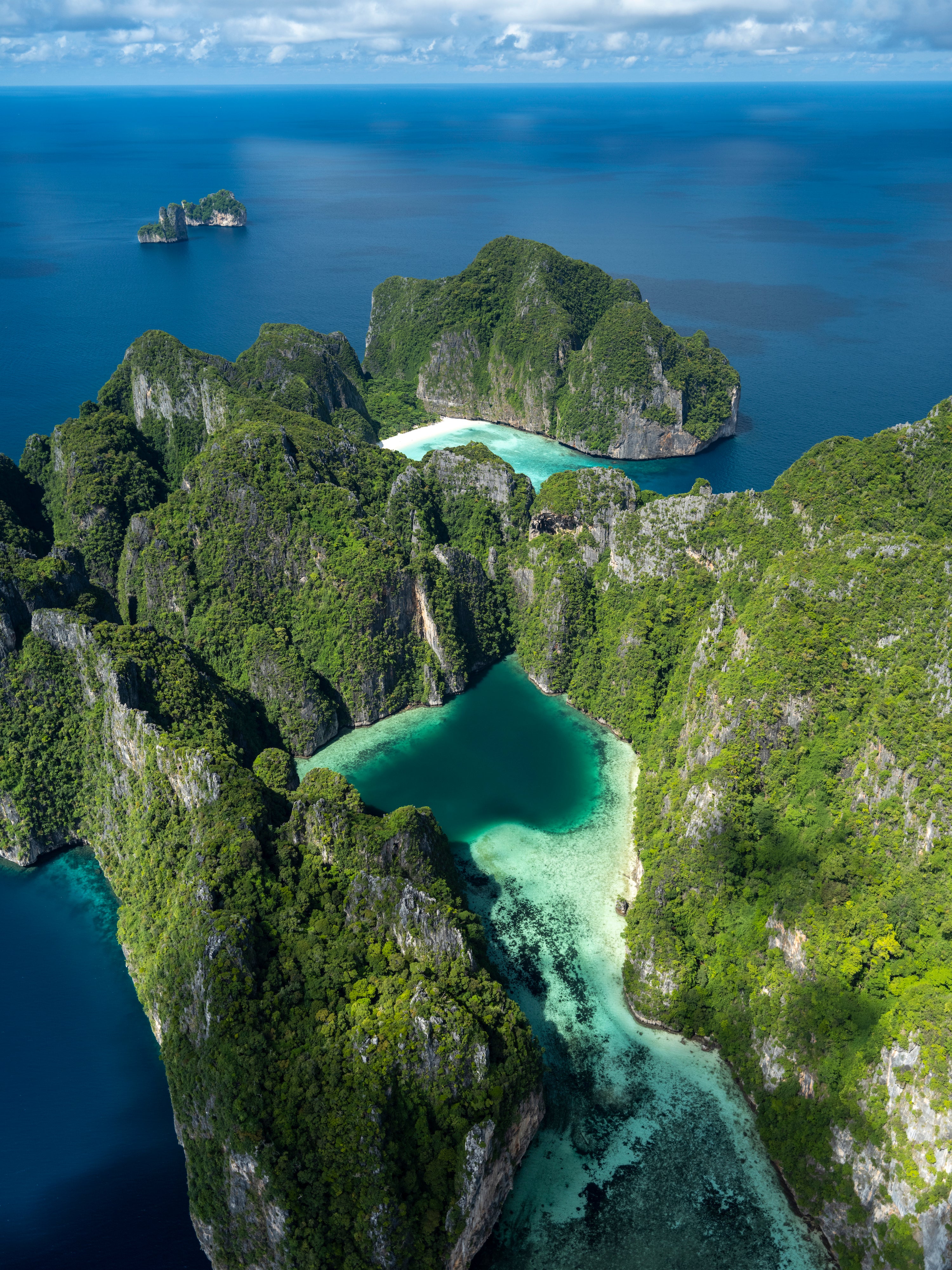 Hasachai Boonnuang | GF35-70mmF4.5-5.6 WR