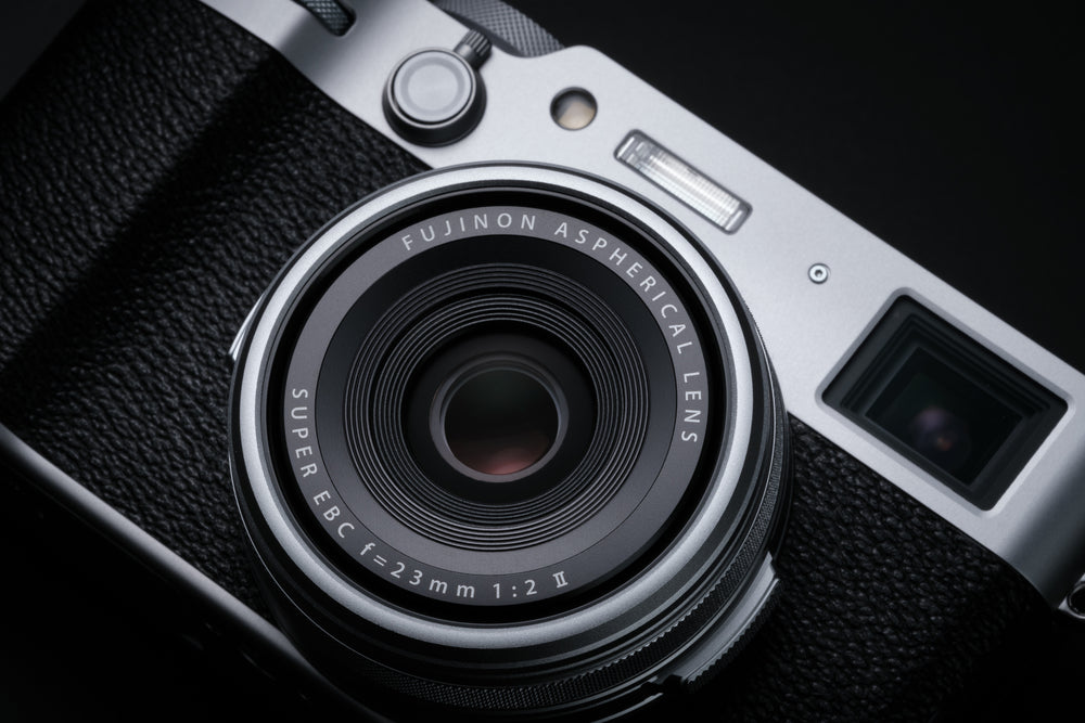Fujifilm X100VI: Retrokamera med skyhöga ambitioner Fujifilm X100VI: Retrokamera med skyhöga ambitioner
